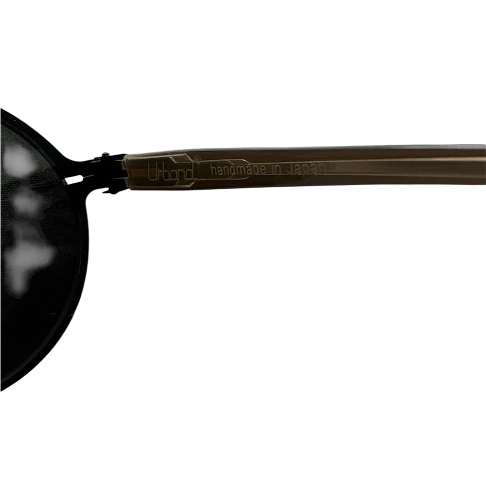 Black Round Women's Titanium Sunglasses